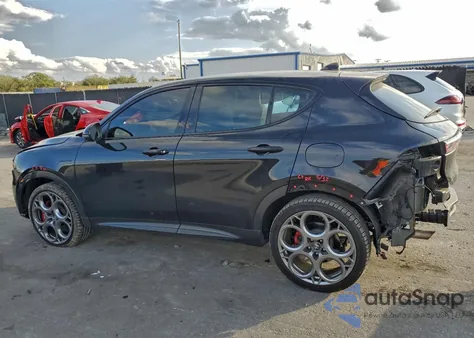 2024 Alfa Romeo Tonale Veloce z USA, uszkodzony, nr VIN ZASPATDW3R3058745